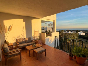 Augusta Views, Casares